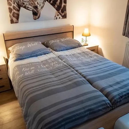 Prázdninový dům Cozy & Spacious Place On A Quiet Spot In The Middle Of The Netherlands With Free Use Of 2 Women's And 2 Men's Bikes Child Seat *