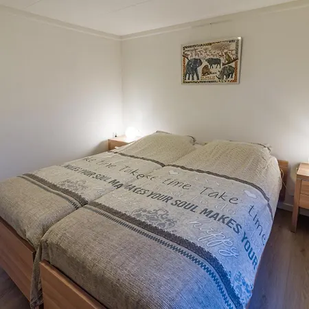 Prázdninový dům Cozy & Spacious Place On A Quiet Spot In The Middle Of The Netherlands With Free Use Of 2 Women's And 2 Men's Bikes Child Seat *