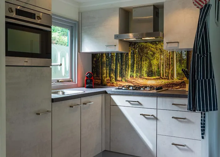 Semesterbostad Cozy & Spacious Place On A Quiet Spot In The Middle Of The Netherlands With Free Use Of 2 Women's And 2 Men's Bikes Child Seat Putten