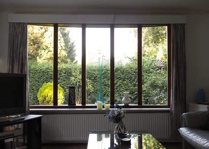 Semesterbostad Cozy & Spacious Place On A Quiet Spot In The Middle Of The Netherlands With Free Use Of 2 Women's And 2 Men's Bikes Child Seat