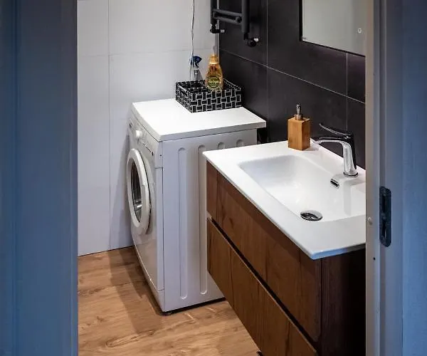 בית נופש Cozy & Spacious Place On A Quiet Spot In The Middle Of The Netherlands With Free Use Of 2 Women's And 2 Men's Bikes Child Seat