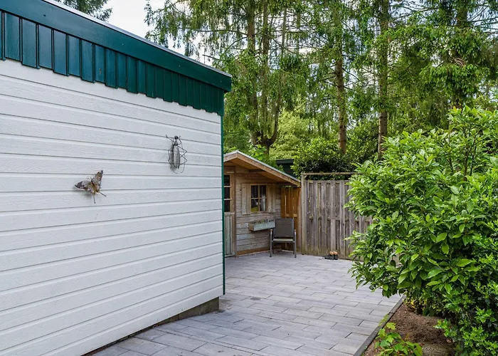 בית נופש Cozy & Spacious Place On A Quiet Spot In The Middle Of The Netherlands With Free Use Of 2 Women's And 2 Men's Bikes Child Seat פוטן